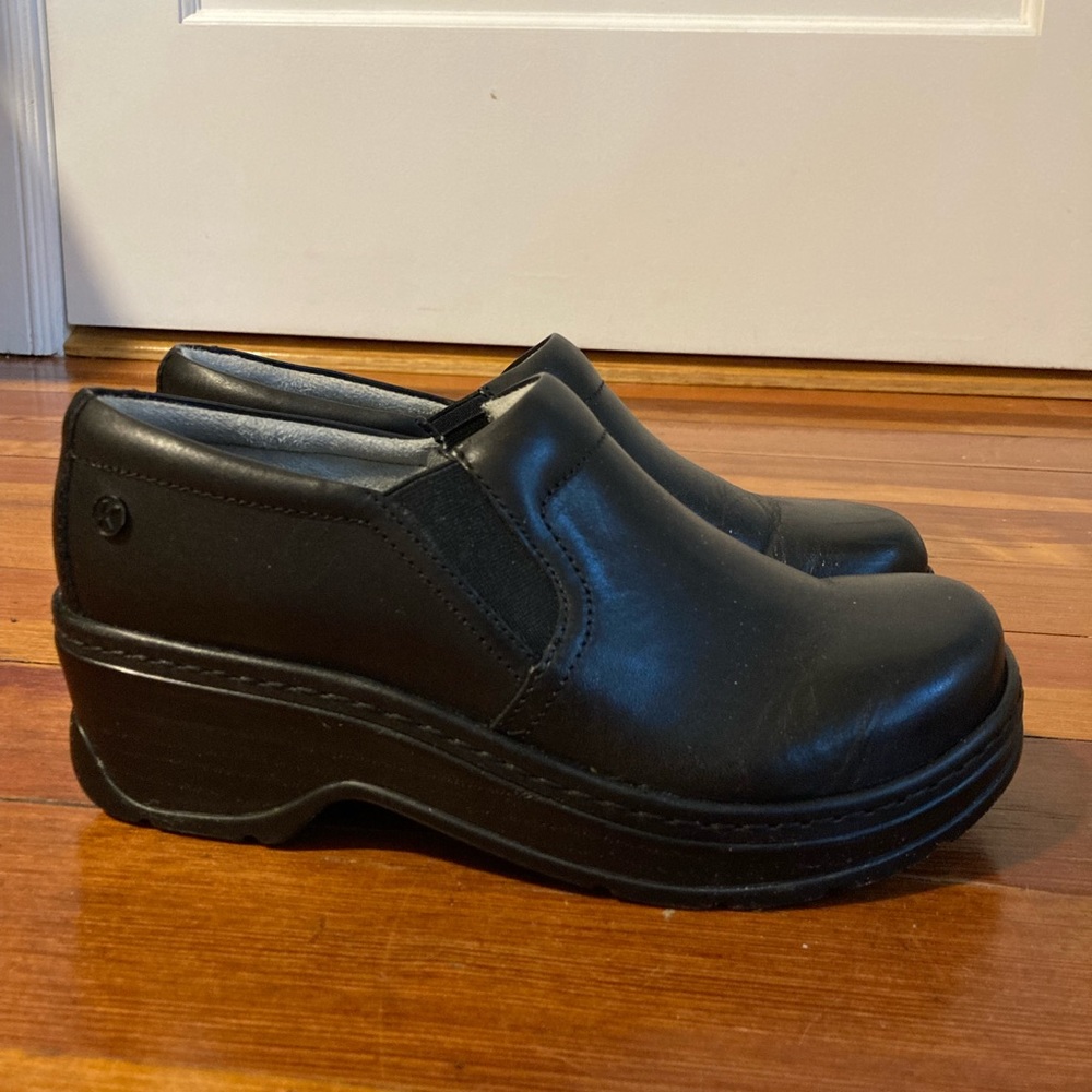 Black Klogs size 6.5